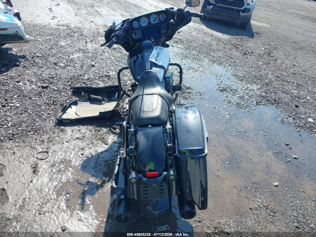Harley-Davidson FLHXS 2019 1HD1KRP17KB642321 Image 18