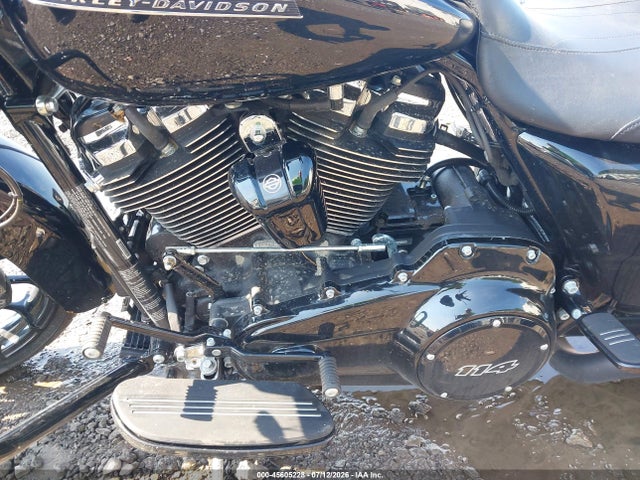 Harley-Davidson FLHXS 2019 1HD1KRP17KB642321 Image 9