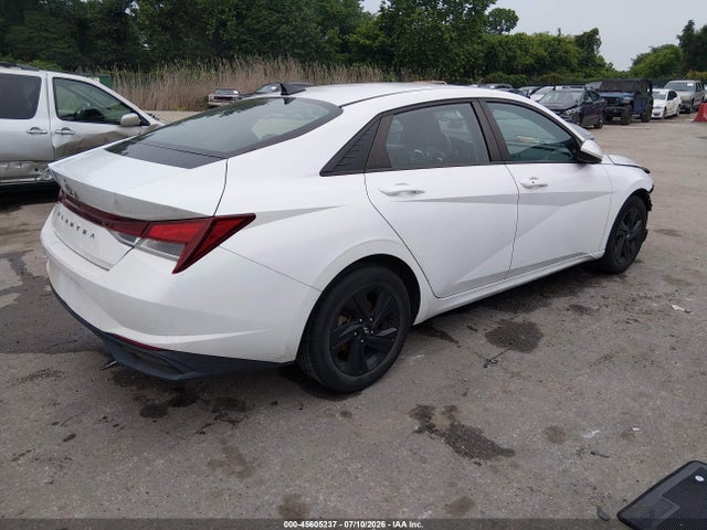 45605237 :رقم المزاد ، 5NPLM4AG2MH026337 vin ، 2021 Hyundai Elantra Sel مزاد بيع
