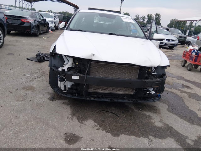 45605237 :رقم المزاد ، 5NPLM4AG2MH026337 vin ، 2021 Hyundai Elantra Sel مزاد بيع