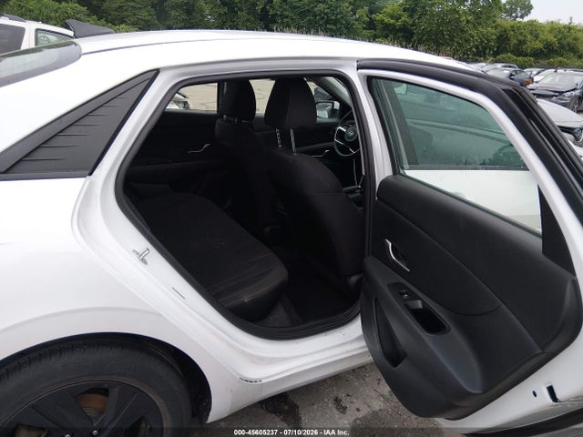 45605237 :رقم المزاد ، 5NPLM4AG2MH026337 vin ، 2021 Hyundai Elantra Sel مزاد بيع