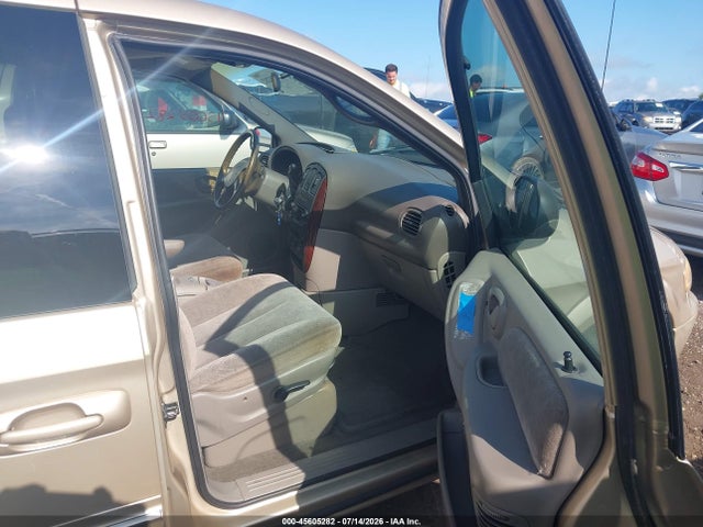 2001 Chrysler Town & Country Lxi მანქანა იყიდება აუქციონზე, vin: 2C4GP54L31R260749, აუქციონის ნომერი: 45605282