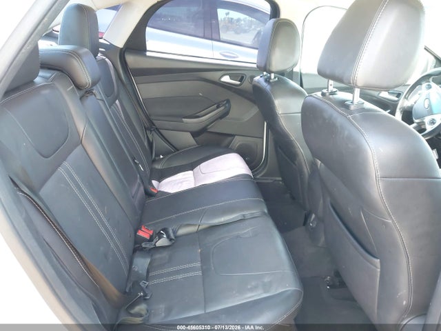 Ford Focus Titanium 2014 1FADP3J23EL131871 Image 8