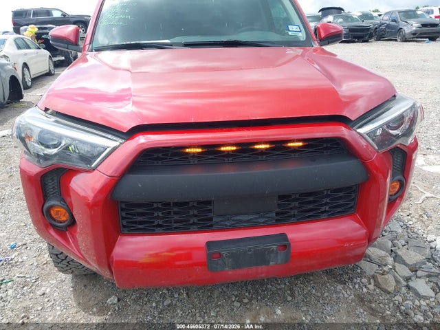 Toyota 4RUNNER SR5 2023 JTEEU5JR5P5287672 Image 13