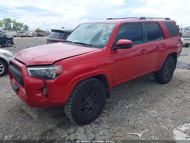 Toyota 4RUNNER SR5 2023 JTEEU5JR5P5287672 Image 2