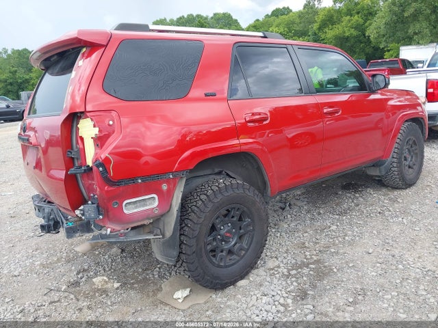 Toyota 4RUNNER SR5 2023 JTEEU5JR5P5287672 Image 4