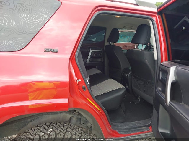 Toyota 4RUNNER SR5 2023 JTEEU5JR5P5287672 Image 8