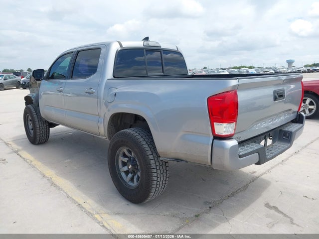 Toyota Tacoma Sr 2017 5TFAX5GN2HX102725 Image 3