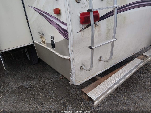 45605428 :رقم المزاد ، 4YDF2812832034907 vin ، 2003 Keystone Cougar 281efs 5th Whl Travel Trailer مزاد بيع