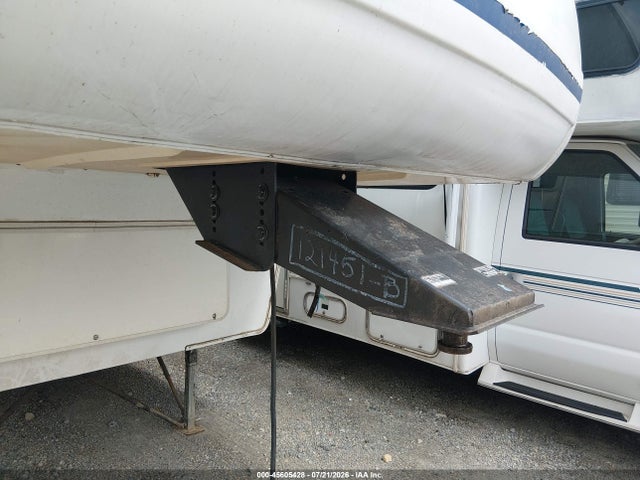 45605428 :رقم المزاد ، 4YDF2812832034907 vin ، 2003 Keystone Cougar 281efs 5th Whl Travel Trailer مزاد بيع