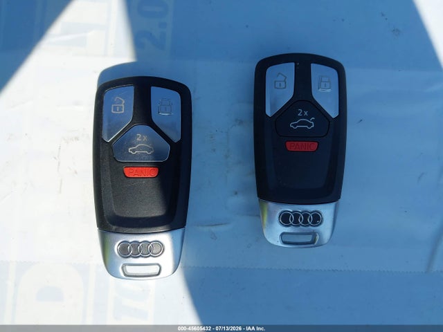 WA1BNAFY0K2030081 Audi Q5 45 Premium
