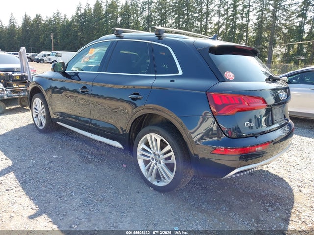 WA1BNAFY0K2030081 Audi Q5 45 Premium
