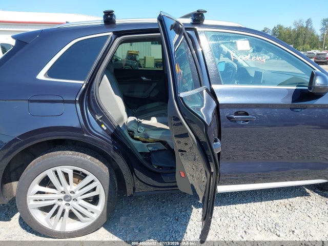 WA1BNAFY0K2030081 Audi Q5 45 Premium