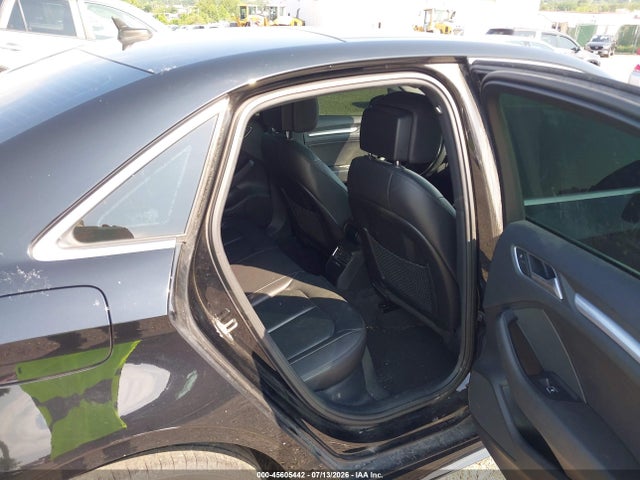 45605442 :رقم المزاد ، WAUJ8GFF1G1048612 vin ، 2016 Audi A3 2.0t Premium Plus مزاد بيع
