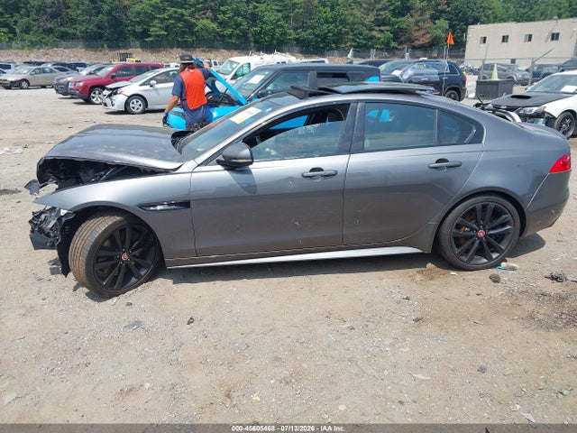 SAJAL4BV5HA973152 Jaguar Xe 35t R-sport