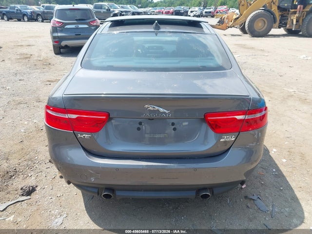 SAJAL4BV5HA973152 Jaguar Xe 35t R-sport