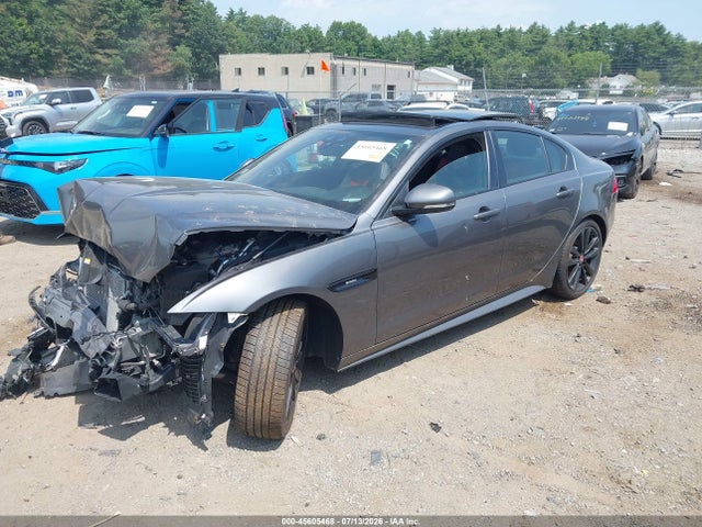 SAJAL4BV5HA973152 Jaguar Xe 35t R-sport