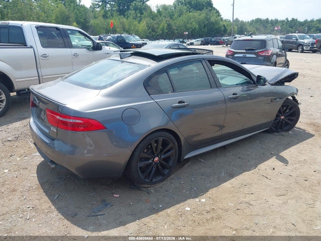 SAJAL4BV5HA973152 Jaguar Xe 35t R-sport