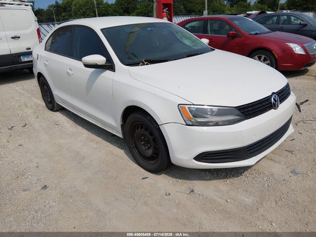 2014 Volkswagen Jetta 1.8t Se მანქანა იყიდება აუქციონზე, vin: 3VWD17AJ1EM226211, აუქციონის ნომერი: 45605489