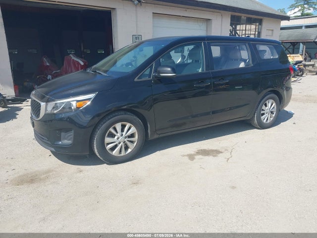 KIA Sedona L 2018 KNDMA5C14J6378028 Image 2