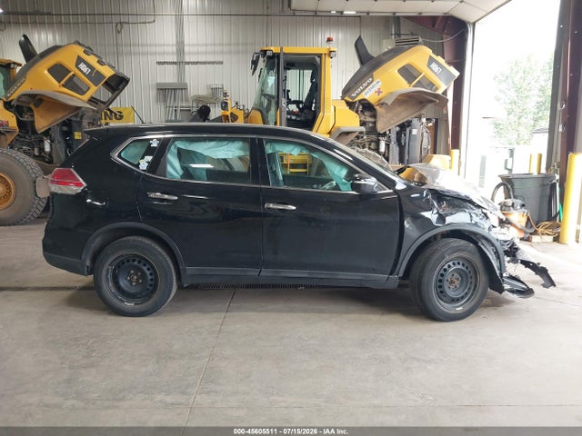 2015 Nissan Rogue S მანქანა იყიდება აუქციონზე, vin: 5N1AT2MVXFC818996, აუქციონის ნომერი: 45605511
