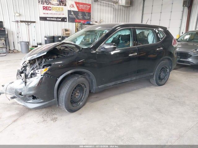2015 Nissan Rogue S მანქანა იყიდება აუქციონზე, vin: 5N1AT2MVXFC818996, აუქციონის ნომერი: 45605511