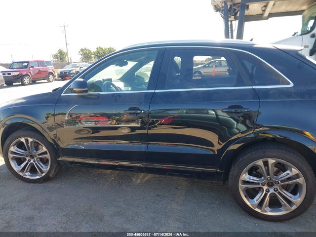 WA1GFCFS5FR008987 Audi Q3 2.0t Premium Plus
