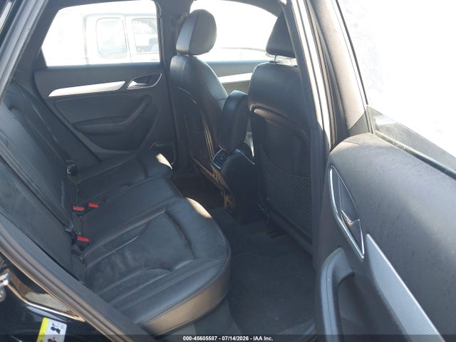 WA1GFCFS5FR008987 Audi Q3 2.0t Premium Plus