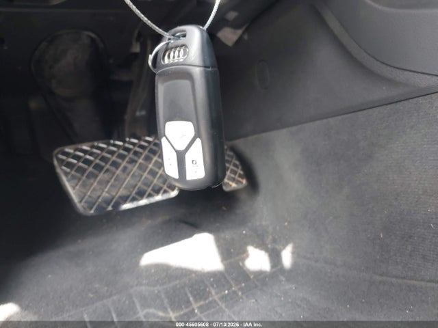 45605608 :رقم المزاد ، WA1BNAFY5J2004932 vin ، 2018 Audi Q5 مزاد بيع