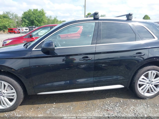 45605608 :رقم المزاد ، WA1BNAFY5J2004932 vin ، 2018 Audi Q5 مزاد بيع