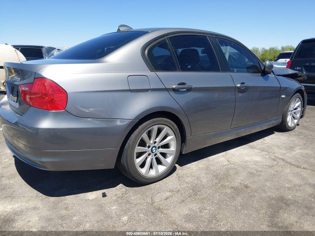 45605661 :رقم المزاد ، WBAPH7G50BNM59047 vin ، 2011 Bmw 328i مزاد بيع