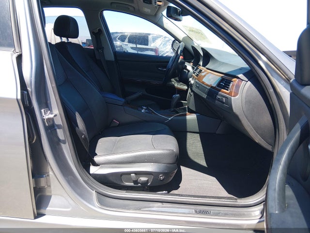 45605661 :رقم المزاد ، WBAPH7G50BNM59047 vin ، 2011 Bmw 328i مزاد بيع