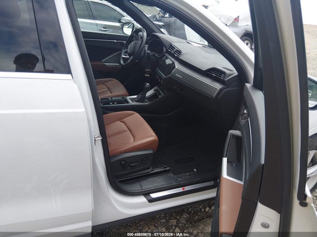 2024 Audi Q3 Premium 45 Tfsi S Line Quattro Tiptronic მანქანა იყიდება აუქციონზე, vin: WA1DECF30R1031207, აუქციონის ნომერი: 45605675