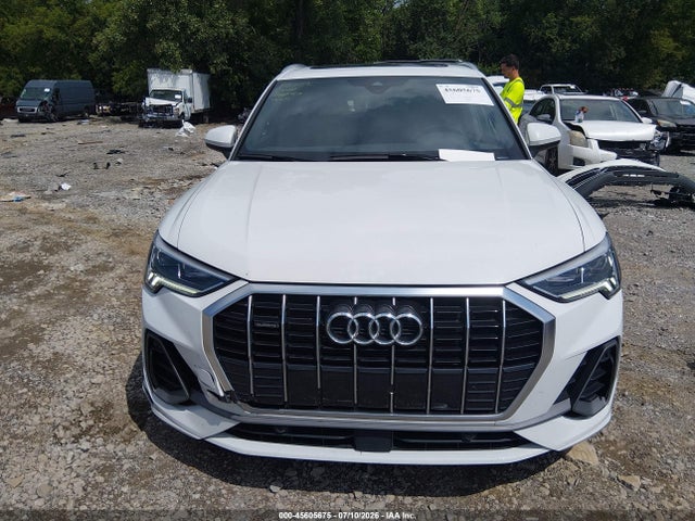 2024 Audi Q3 Premium 45 Tfsi S Line Quattro Tiptronic მანქანა იყიდება აუქციონზე, vin: WA1DECF30R1031207, აუქციონის ნომერი: 45605675