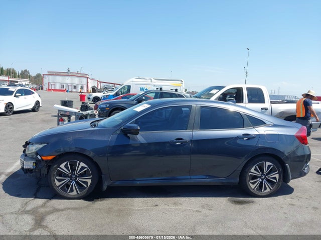 45605679 :رقم المزاد ، JHMFC1F3XJX004976 vin ، 2018 Honda Civic Ex-t مزاد بيع