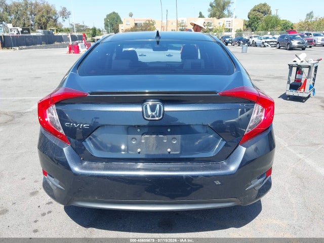 45605679 :رقم المزاد ، JHMFC1F3XJX004976 vin ، 2018 Honda Civic Ex-t مزاد بيع