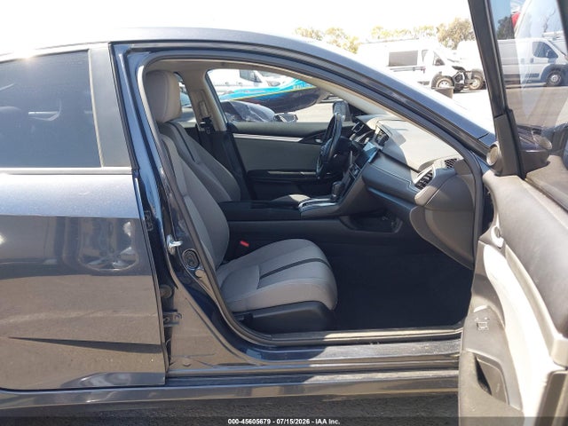 45605679 :رقم المزاد ، JHMFC1F3XJX004976 vin ، 2018 Honda Civic Ex-t مزاد بيع