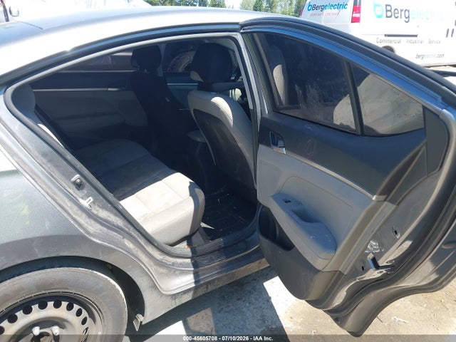 Hyundai ELANTRA SE 2019 5NPD74LF2KH482545 Image 8