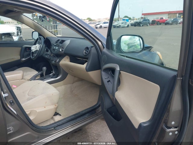 45605721 :رقم المزاد ، JTMBF4DV6B5039038 vin ، 2011 Toyota Rav4 مزاد بيع