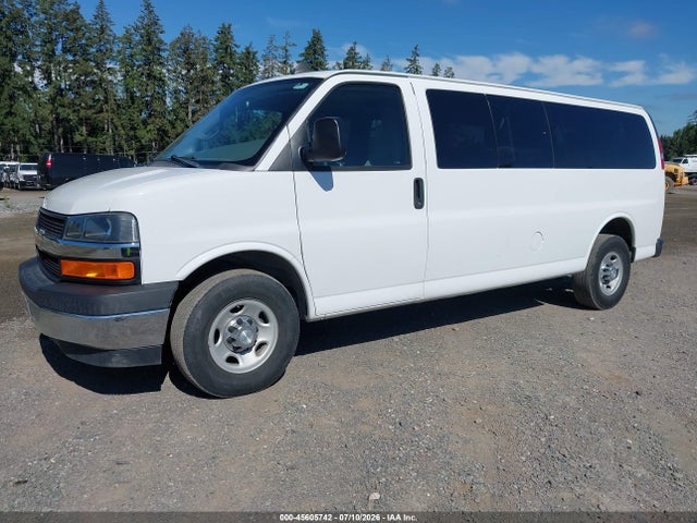 Chevrolet Express 3500 Lt 2017 1GAZGPFF7H1286371 Image 2