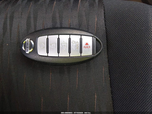 5N1AT2MV8HC747316 Nissan ROGUE SV