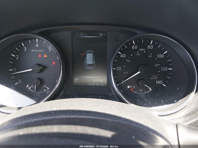 5N1AT2MV8HC747316 Nissan ROGUE SV