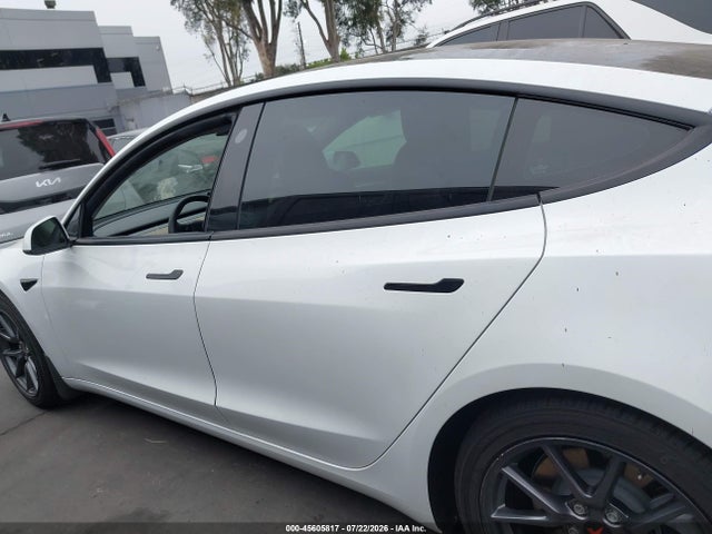 Продаж на аукціоні авто 2022 Tesla Model 3 Rear-wheel Drive, vin: 5YJ3E1EA9NF122953, номер лоту: 45605817