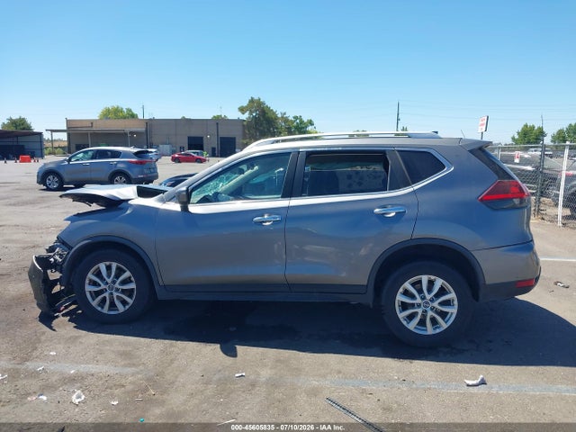 JN8AT2MV2JW300400 Nissan ROGUE SV