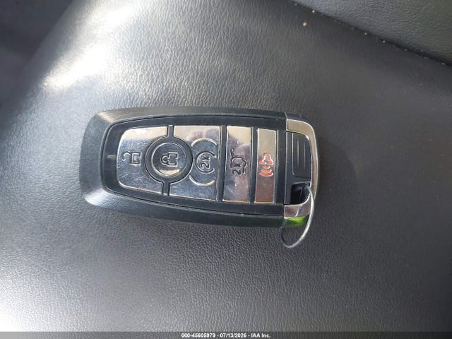 45605979 :رقم المزاد ، 5LM5J0XC6PGL05273 vin ، 2023 Lincoln Aviator Livery مزاد بيع