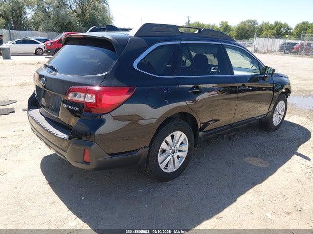 45605983 :رقم المزاد ، 4S4BSAHCXJ3232107 vin ، 2018 Subaru Outback 2.5i Premium مزاد بيع
