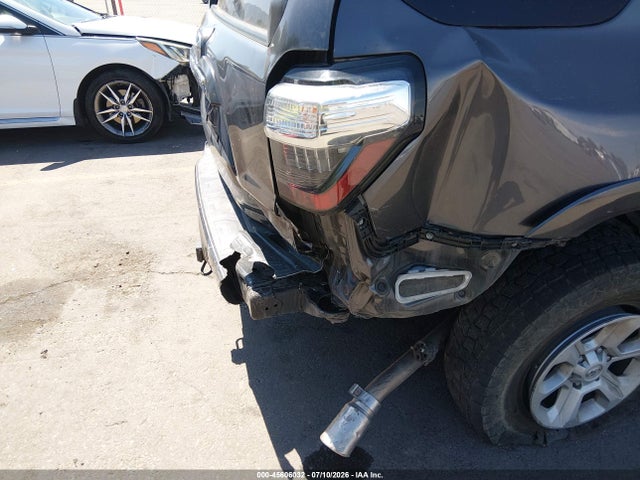 Toyota 4runner Sr5 Premium 2020 JTEBU5JRXL5747521 Image 6