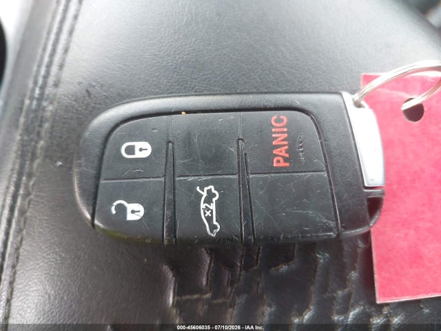 45606035 :رقم المزاد ، 2C3CDZBG7FH833660 vin ، 2015 Dodge Challenger Sxt Plus Or R/t مزاد بيع