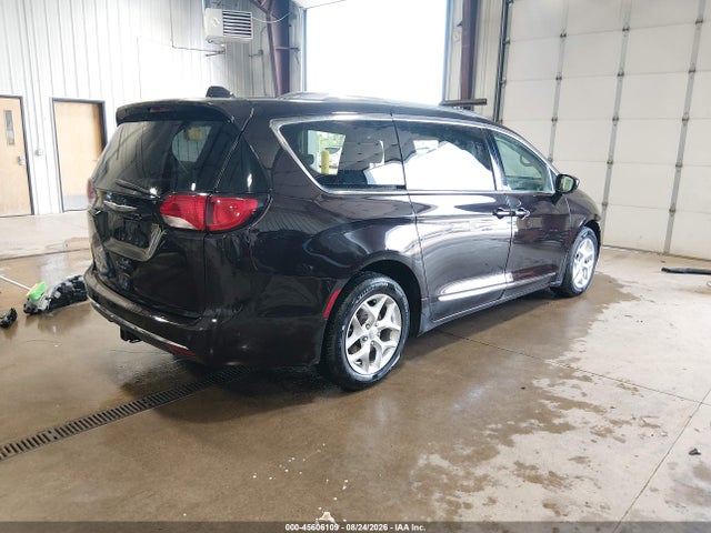 45606109 :رقم المزاد ، 2C4RC1EG2HR570691 vin ، 2017 Chrysler Pacifica Touring-l Plus مزاد بيع