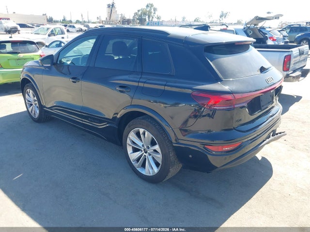 Audi Q6 E-tron Premium 2025 WA112BGF7SA021309 Image 3
